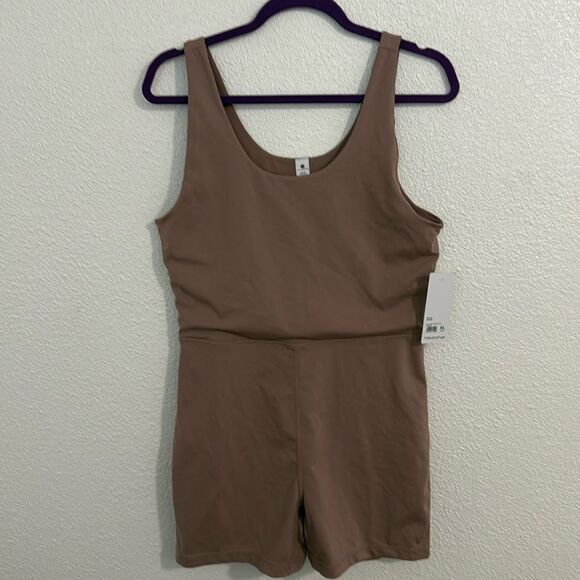 NWT- Yogalicious Lux- Lix core endurance romper-Antler (pink/ tan)- Size XL - Picture 1 of 7